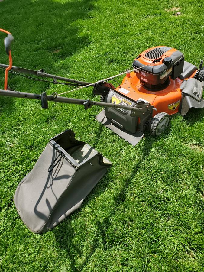 Husqvarna AWD Self propelled Gas Lawn Mower and bagger 2 Husqvarna AWD Self propelled Gas Lawn Mower and bagger