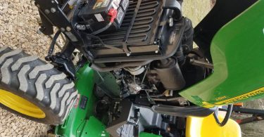 John Deere 2320 compact 4x4 tractor 1 375x195 2011 John Deere 2320 54 inch 24 HP Riding Tractor
