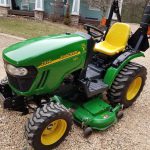 John Deere 2320 compact 4x4 tractor 3 150x150 2011 John Deere 2320 54 inch 24 HP Riding Tractor