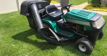 ranch king 13AM670G206 4 375x195 Ranch King 42 Inch Riding Lawn Mower 13AM670G206 with Bagger