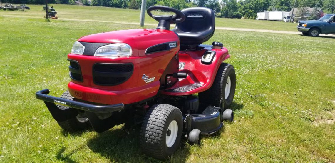 2004 Craftsman DLT 3000 42" Cut Lawn Tractor RonMowers