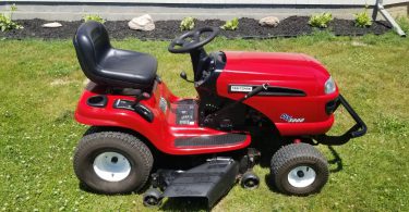Craftsman DLT 3000 08 375x195 2004 Craftsman DLT 3000 42 Cut Lawn Tractor