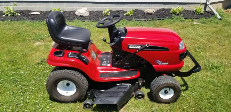 Craftsman DLT 3000 08 810x394 2004 Craftsman DLT 3000 42 Cut Lawn Tractor