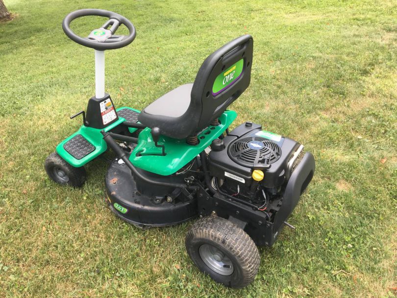 Weed eater 26 inch riding lawn mower 3 810x608 Weed Eater WE ONE 26 inch riding lawn mower for sale in good running condition