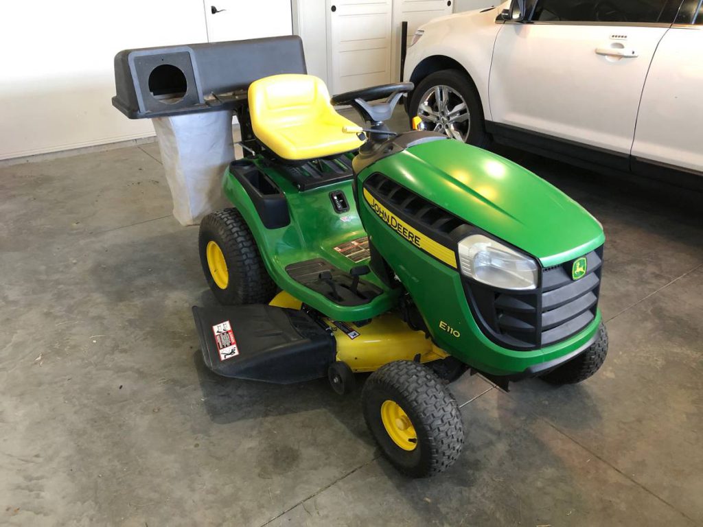 John Deere E110 2018 Riding Lawn Mower for Sale RonMowers