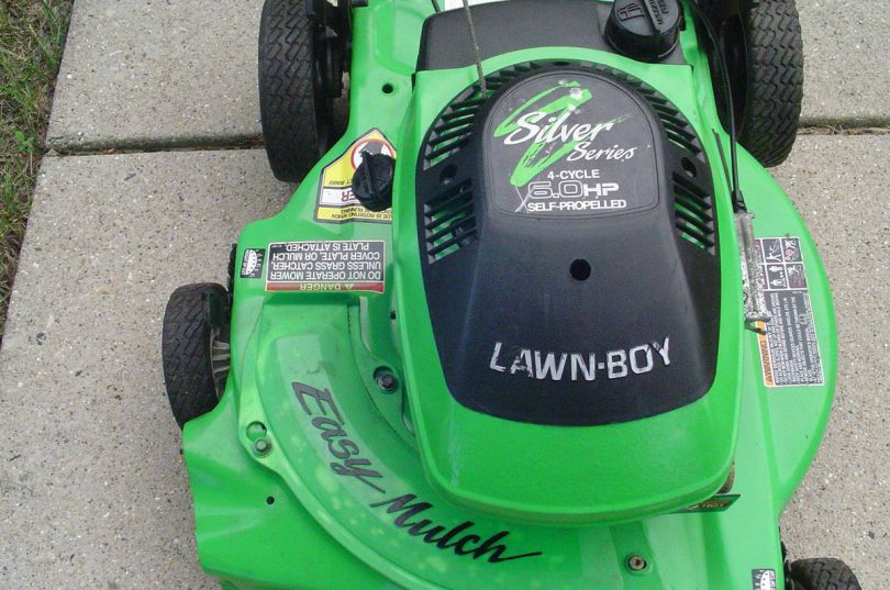 Lawn Boy Silver Series 1 810x537 Lawn Boy Silver Series 21 Self Propelled Lawn Mower for sale