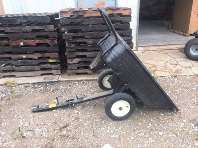 Used Agrifab Dump Cart 3 Used Agrifab Dump Cart Trailer for lawn tractor