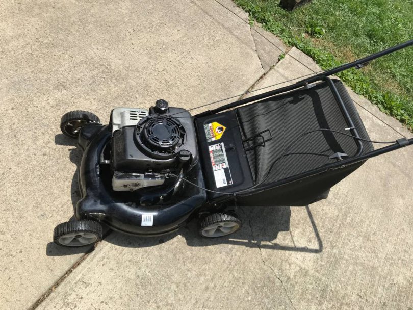 MTD 11A 439G129 3 810x608 MTD 21 Gas Push Lawn Mower 11A 439G129