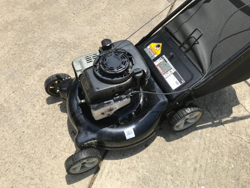 MTD 11A 439G129 5 810x608 MTD 21 Gas Push Lawn Mower 11A 439G129