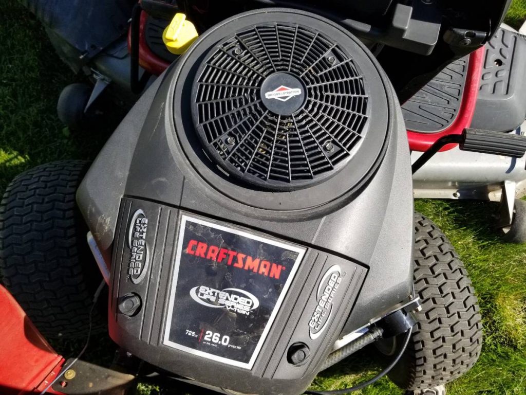 Craftsman DGS6500 riding mower with bagger 1,400 (Fort colli RonMowers