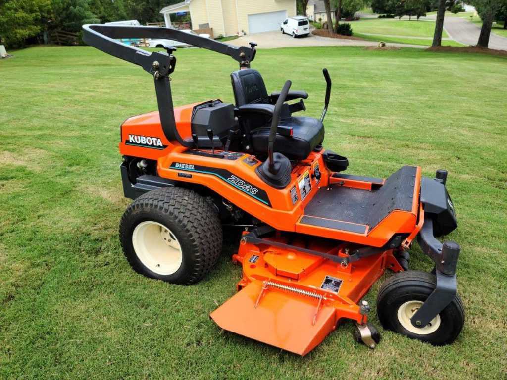 Used Kubota ZD28 Diesel 28HP Riding lawn mower RonMowers