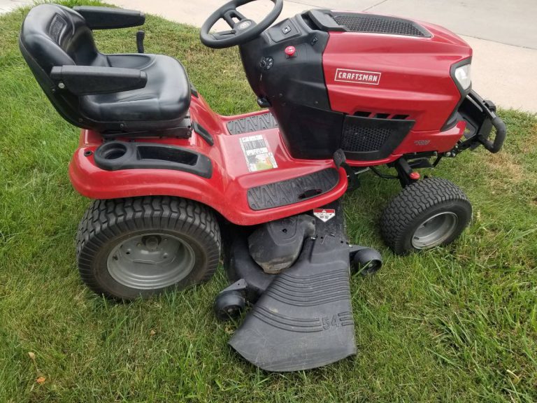 Like new Craftsman G5600 2017 Riding Lawn Mower RonMowers