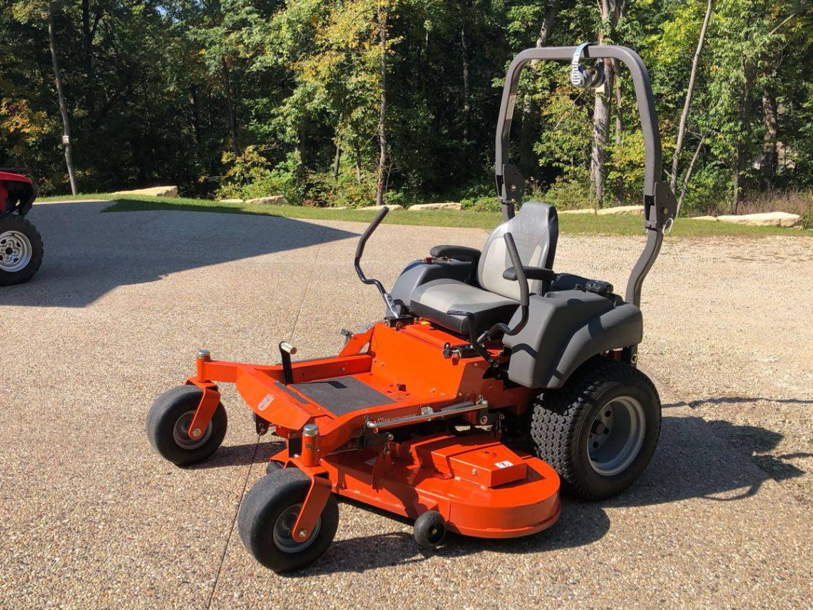 2018 Husqvarna MZT 61 EFI zero turn riding mower RonMowers
