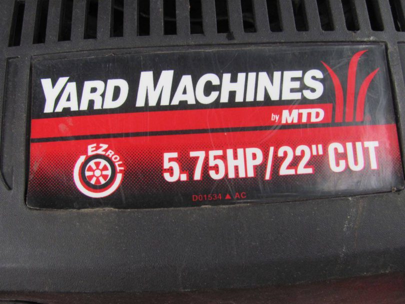 00u0u JWx1QcJY4o 0jm0ew 1200x900 810x608 Used Yard Machine 22 inch Side Discharge EZ Roll Push Mower