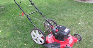 01414 jz7O5j7ZgUO 0jm0ew 1200x900 375x195 Used Yard Machine 22 inch Side Discharge EZ Roll Push Mower