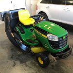 00y0y d2Y2bABqTOh 0CI0t2 1200x900 150x150 42 inch John Deere D130 22 HP Riding Lawn Mower with Double Bagger