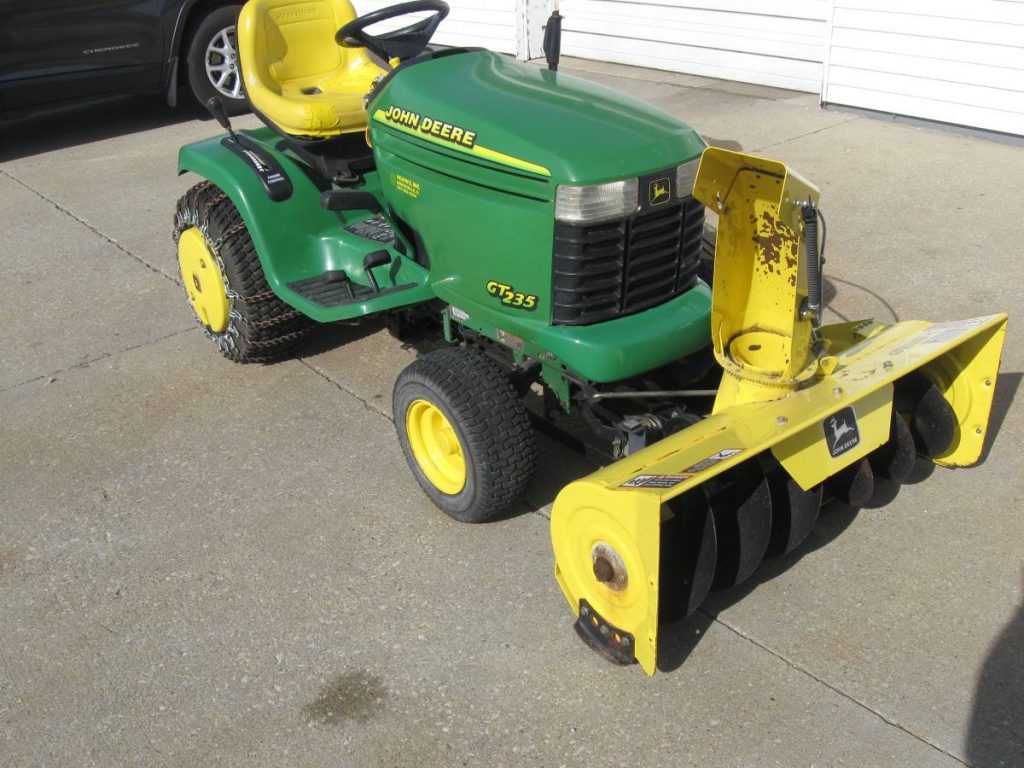 John Deere GT235 Riding Lawn Mower with snow blower for Sale RonMowers