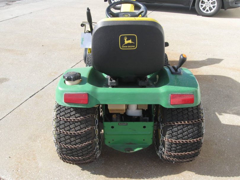 00w0w aUW04GosH9G 0CI0t2 1200x900 810x608 John Deere GT235 Riding Lawn Mower with snow blower for Sale