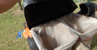 00808 cvg0VPCw14E 0CI0t2 1200x900 375x195 Used Kubota T1670 Riding Mower 40 cut with a Leaf and Grass Bagger attachment