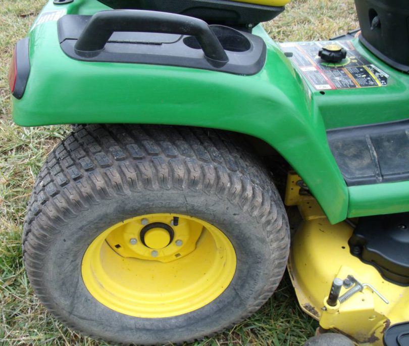 00u0u 5kS0TAHvGOPz 0yk0t2 1200x900 810x685 Used John Deere X500 Ride on Mower for Sale