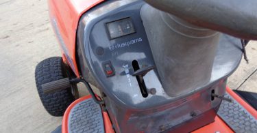 00v0v a7iTqLE4IcZ 0CI0t2 1200x900 375x195 Husqvarna LTH1542 used riding lawn mower for sale