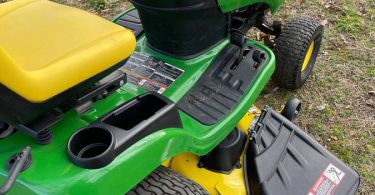00t0t a6GAwKyRNXgz 0wF0Hy 1200x900 375x195 Like New 2020 John Deere E140 Riding Lawn canopy included