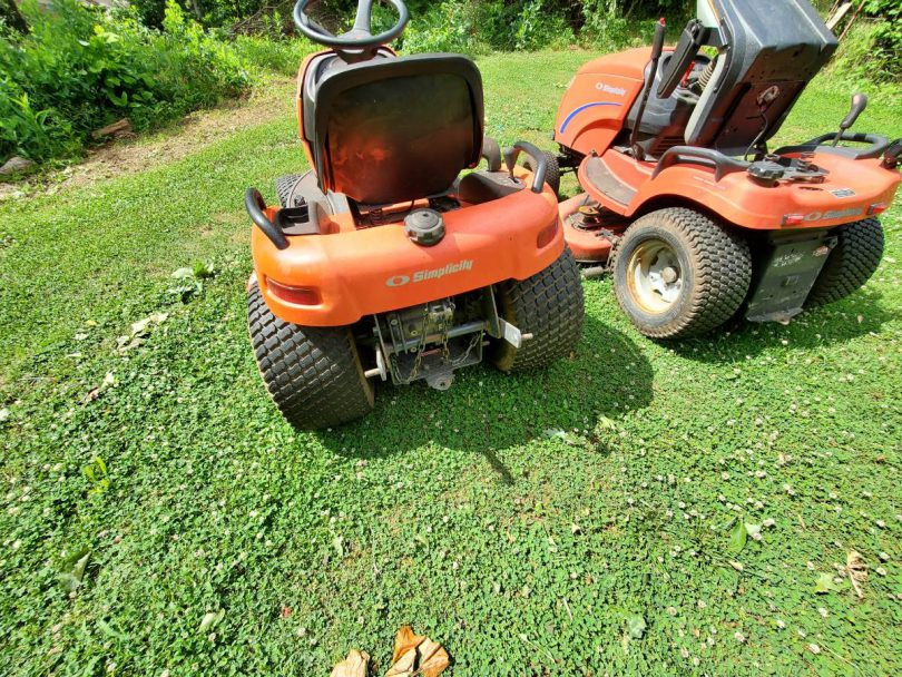 00i0i KZh71NhkeEz 0CI0t2 1200x900 810x608 Simplicity Legacy 25HP 54 inch Riding Lawn Mower for Sale