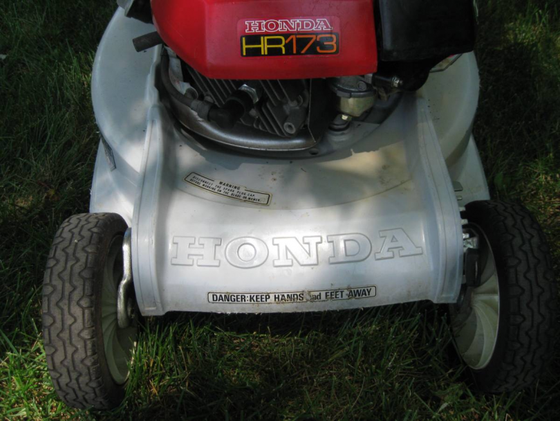 51F12309 442D 4CE7 AA52 8C1405AA1309 810x608 Honda HR173 Push Lawnmower for sale