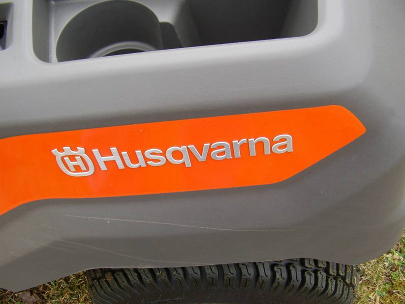 00X0X 5ttJ2BX4MV7z 0pO0jm 1200x900 810x608 Husqvarna Z 242F Zero Turn Mower For Sale