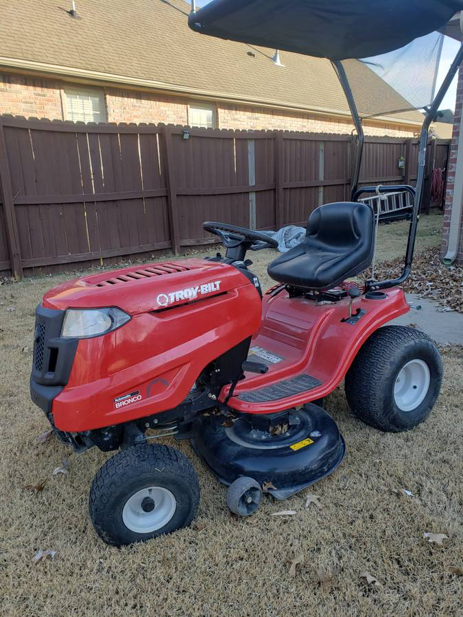 0B2C26A1 68D4 4565 8B83 6A6F9D657C01 Troy Bilt Bronco 42 inch Riding Mower for Sale