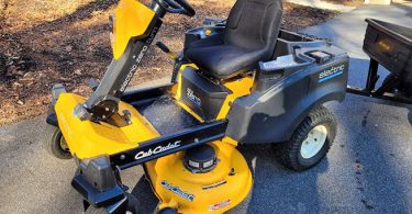 00C0C 6GDxS60d0wDz 0az07W 1200x900 375x195 Cub Cadet RZT S 42 Electric Riding mower and trailer