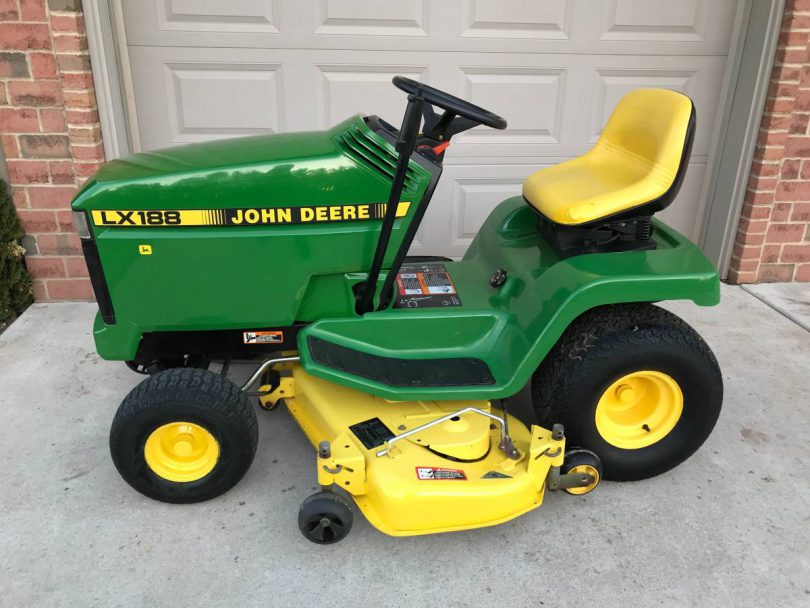 01212 e4ivZ1PSthSz 0CI0t2 1200x900 810x608 John Deere LX188 48 inch Riding Lawn Mower for Sale
