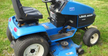 01616 eUTM3FooWltz 0CI0t2 1200x900 375x195 New Holland Ford LS45 Riding Mower for Sale