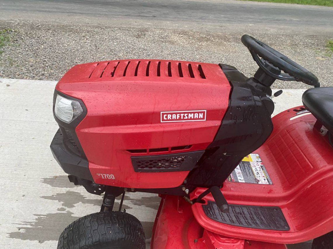 Craftsman T1700 46" Deck Hydrostatic Riding Lawn Mower RonMowers