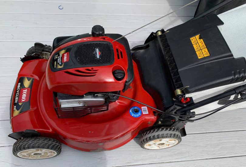 00000 2RatEkW2YIpz 0CI0qf 1200x900 810x549 Toro 22” Recycler Lawn Mower 20332 Personal Pace Self Propelled