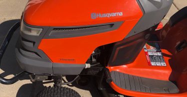 00404 8e4q9MV5d0Oz 0CI0t2 1200x900 375x195 Husqvarna YTH23V48 Riding mower for sale