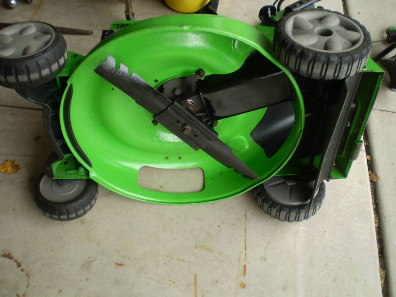 00v0v er84L7SUhPyz 0CI0t2 1200x900 810x608 Lawn Boy 10686 4 cycle Sensa Drive 21 3 in 1 Lawn Mower