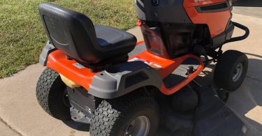 00y0y gVe9BV7M5rIz 0CI0t2 1200x900 375x195 Husqvarna YTH23V48 Riding mower for sale