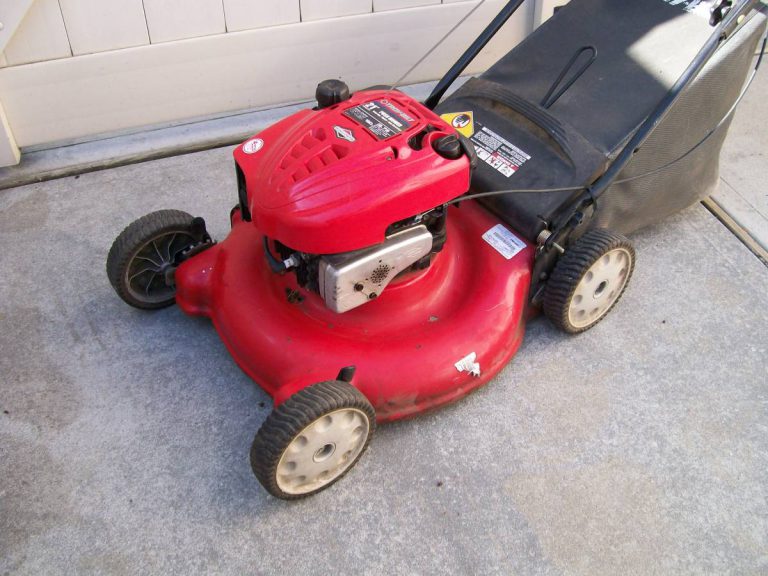 Troy Bilt 21 inch Push Mulching Lawn Mower in Excellent condition RonMowers