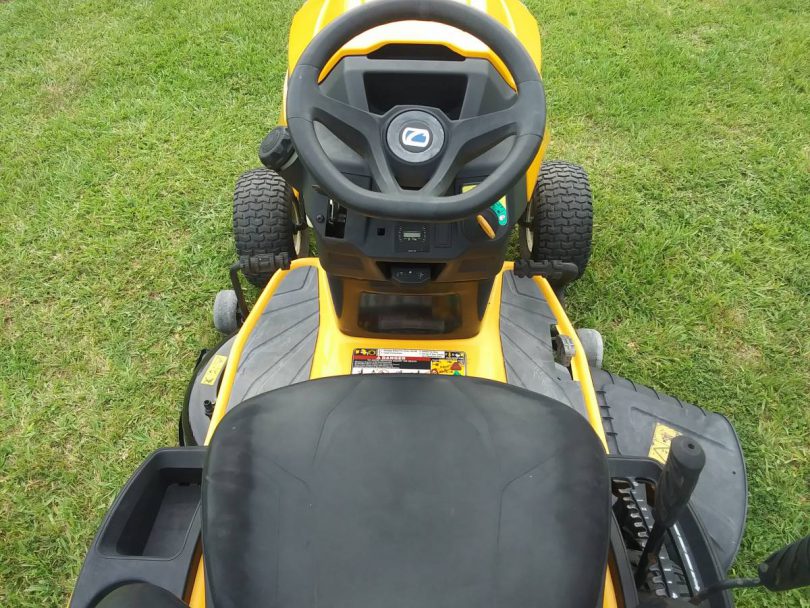 00C0C eRggJkX14p8z 0CI0t2 1200x900 810x608 42 Cub Cadet XT1 Enduro riding lawn mower for sale
