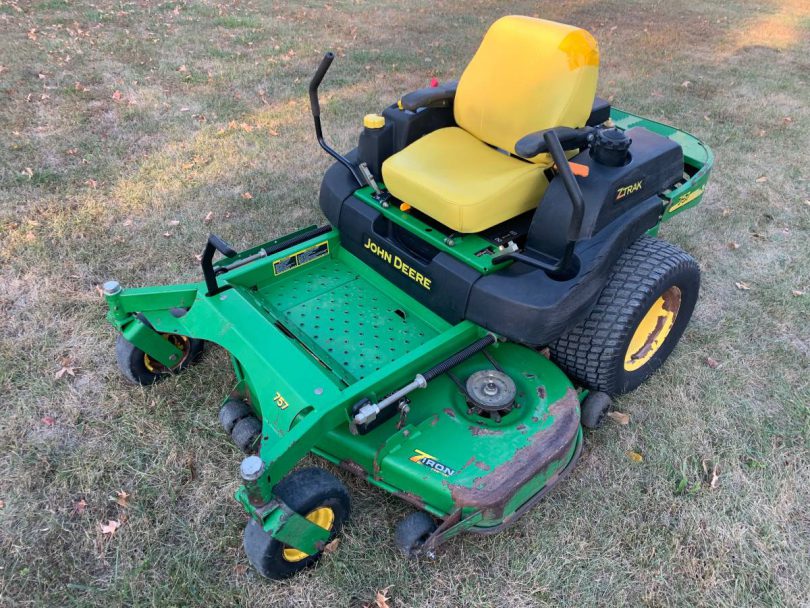 00000 kx592KIKccpz 0CI0t2 1200x900 810x608 John Deere 757 Zero Turn riding lawn mower