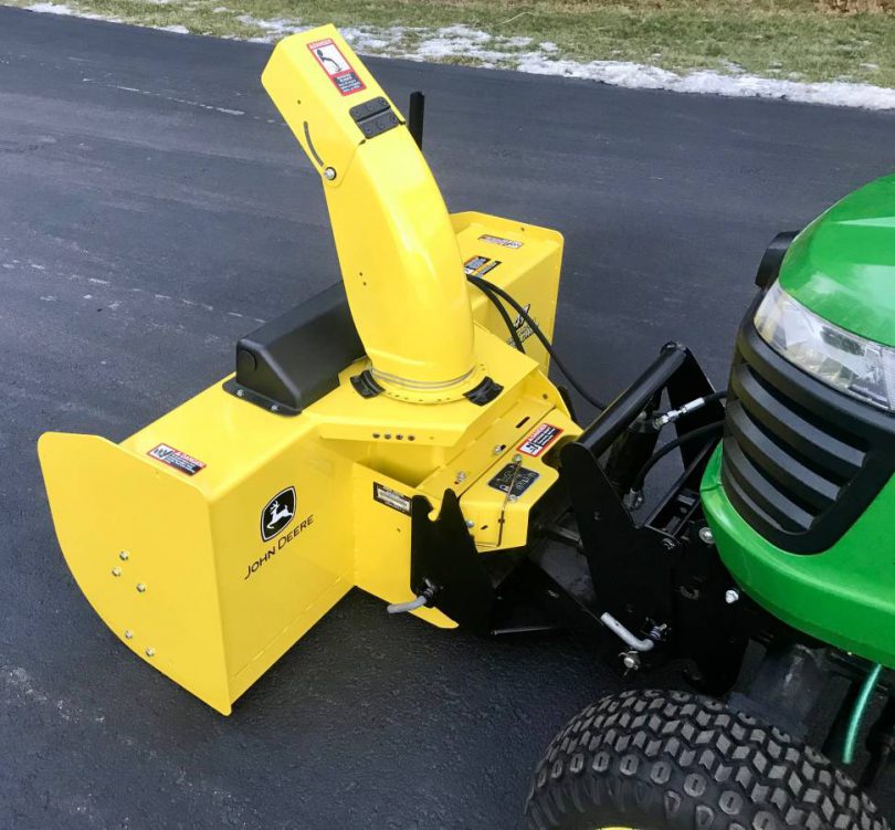 00D0D 9zwdma3nwdlz 0vk0t2 1200x900 810x751 John Deer X738 HST 4X4 Signature Series Lawn and Garden Tractor 54” Mid Mount Mower