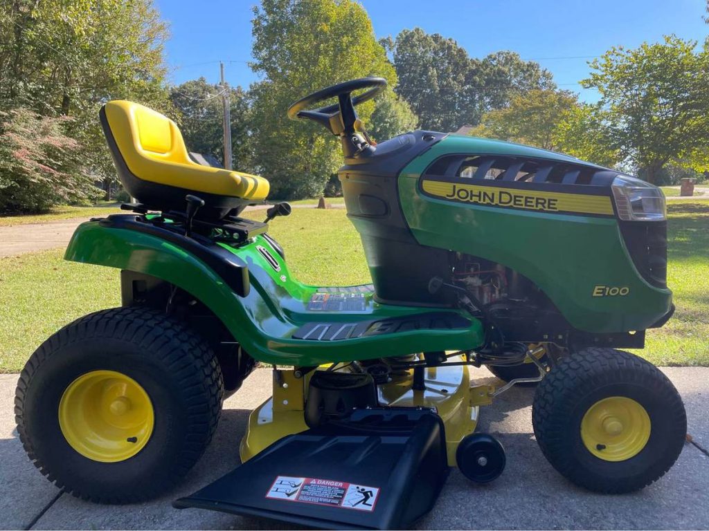 John Deere E100 42 inch Riding Lawn Mower for Sale RonMowers
