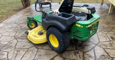 00V0V 5ZfyRMF7sh3z 0CI0t2 1200x900 375x195 2008 John Deere Z425 Zero Turn Riding Lawn Mower for Sale