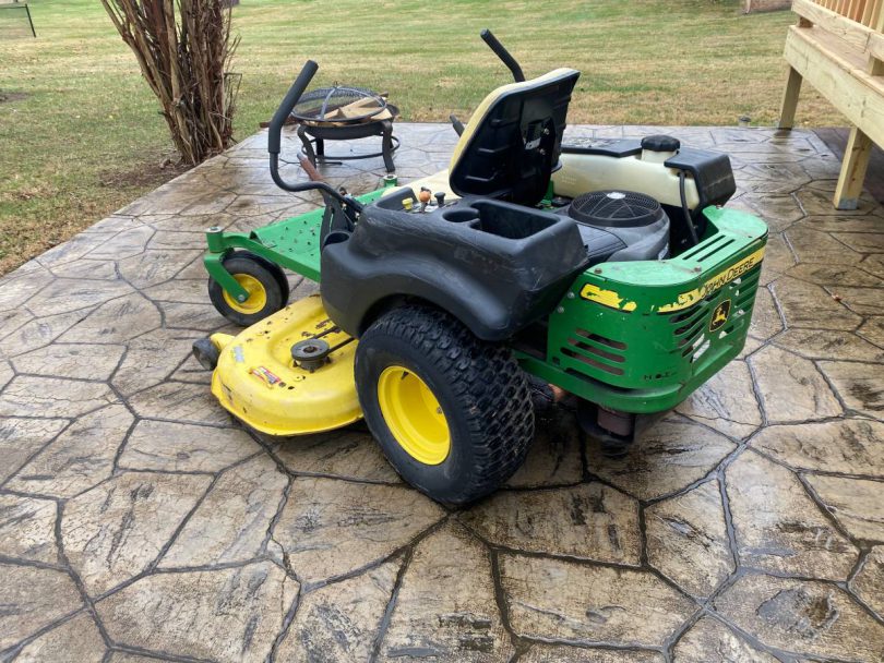 00V0V 5ZfyRMF7sh3z 0CI0t2 1200x900 810x608 2008 John Deere Z425 Zero Turn Riding Lawn Mower for Sale