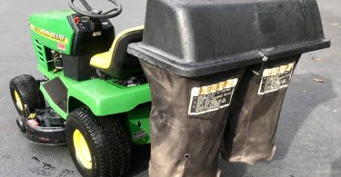 00W0W 7aWd5vA3zG3z 0CI0pk 1200x900 375x195 John Deere STX38 Riding Lawn Mower With Double Bagging System
