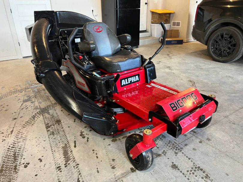 00B0B 8fXjFFQmEWk 0CI0t2 1200x900 810x608 2020 BigDog Alpha Zero Turn Riding Lawn Mower