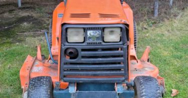 00t0t 4cBUOJk7rXw 0t20CI 1200x900 375x195 Kubota G5200 44 Inch Diesel Lawn Mower
