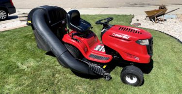 00w0w l6p4DIWPlMzz 0CI0t2 1200x900 375x195 2016 Troy Bilt TB42 riding mower with Bagger attachment