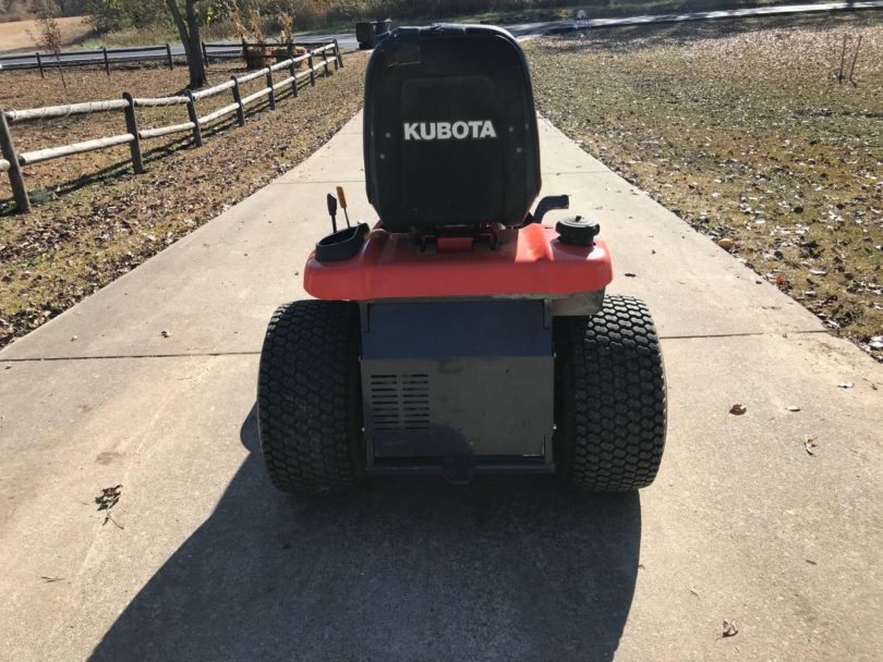 00S0S 1dJ9ocjk6Dv 0CI0t2 1200x900 810x608 2012 Kubota GR2120 48” cut 21hp Diesel 4wd power steering riding lawn mower
